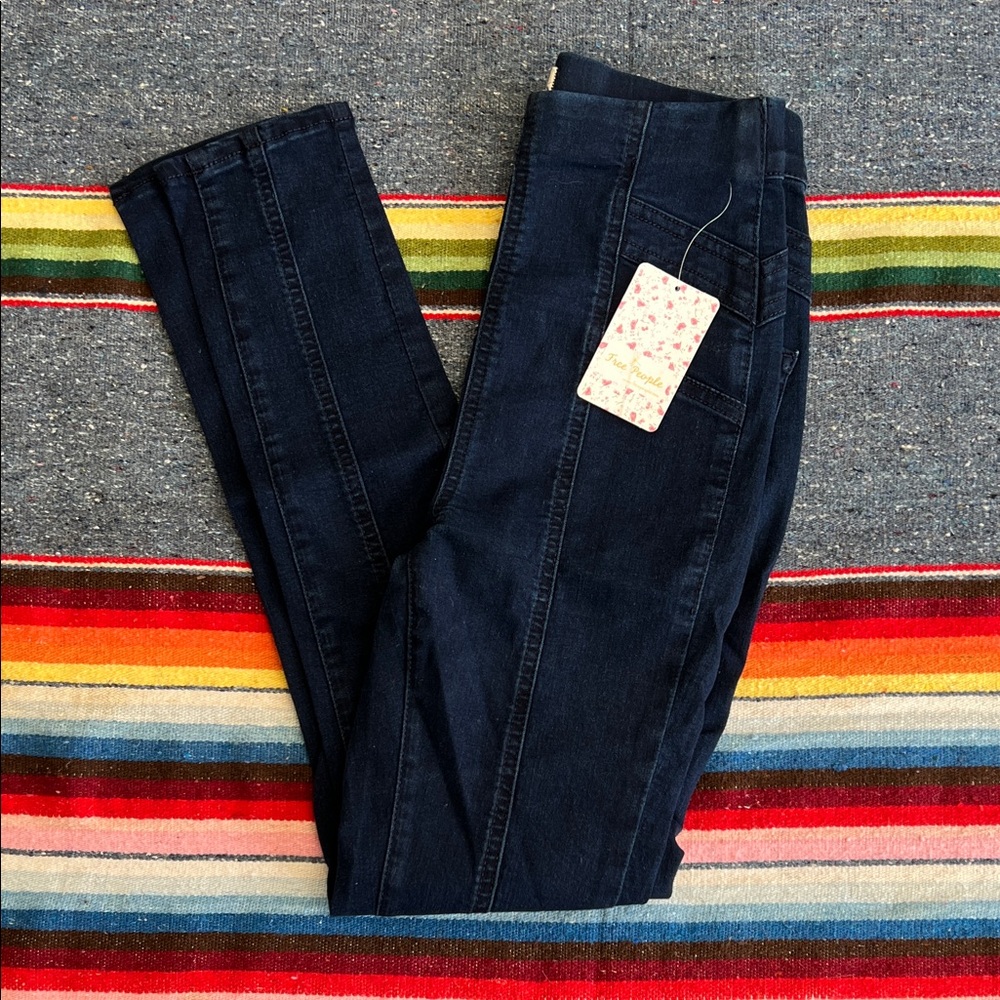 We The Free NWT, Dark Blue high-waist Skinny Jeggings size 26